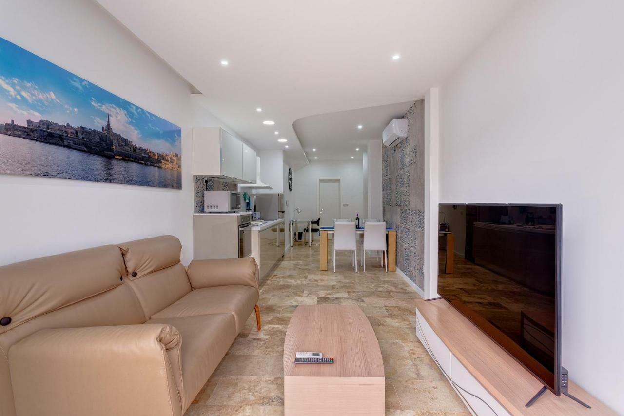 Modern 2 Bedroom Apartment In St Julians San Ġiljan Extérieur photo